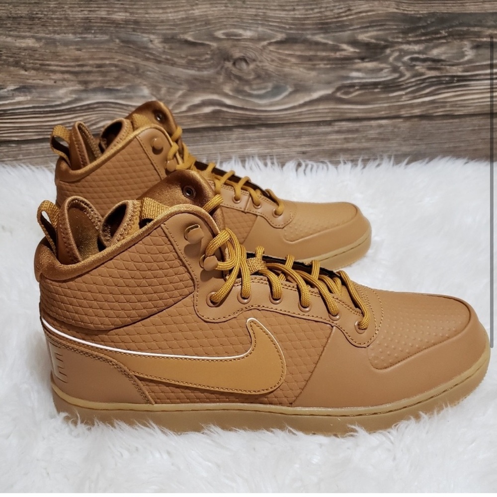 New Nike Court Borough Mid Winter Sneakers